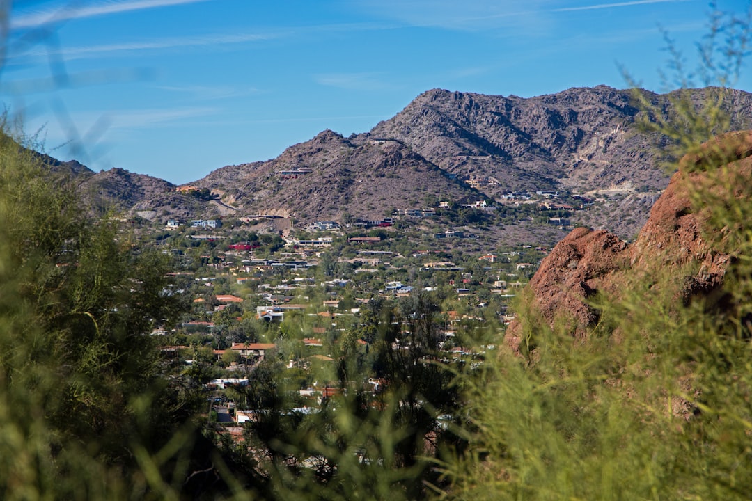 Metro Phoenix outpaces the nation in home sales — Arizona real estate