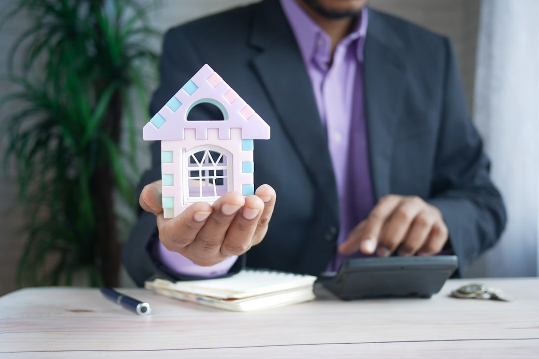 Why mortgage rates are rising, not falling, with oil under $70 — Arizona real estate